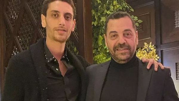 طارق العريان ونجله