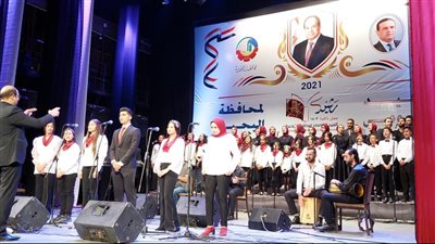 محافظ البحيرة يكرم أوائل الشهادات العامة خلال احتفالية العيد القومي بأوبرا دمنهور | صور 