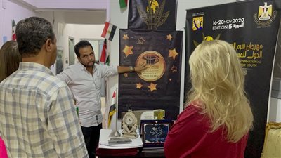 وفد مسرحي روسي يزور مقر مهرجان شرم الشيخ الدولي للمسرح الشبابي | صور