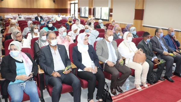 اجتماع بكلية الصيدلة