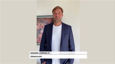 يورجن كلوب يهنئ ليفاندوفسكي بحصوله على الحذاء الذهبي