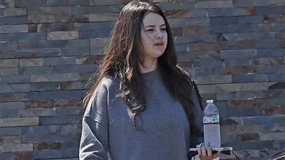 سيلينا جوميز تثير الجدل بين الجمهور بعد ظهورها بوزن زائد