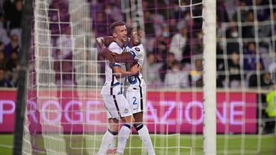 إنتر يفوز على فيورنتينا بثلاثية في الدوري الإيطالي 