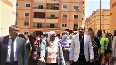 بإجمالي 864 وحدة سكنية.. محافظ أسوان يفتتح التجمع الأول بحي اللوتس