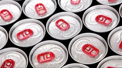 تسبب الموت المفاجئ لـ الرياضيين.. ضبط كميات كبيرة من مشروبات طاقة مجهولة المصدر ببورسعيد