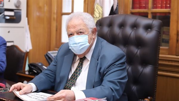 نقيب المحامين