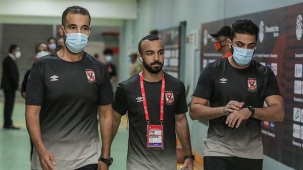 لاعبو الأهلي