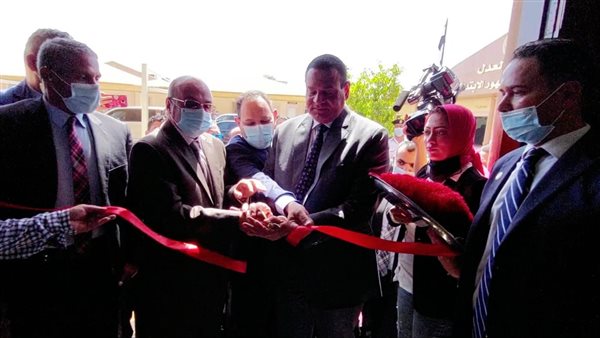 وزير العدل ومحافظ