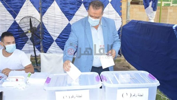 المهندس مبارك أثناء