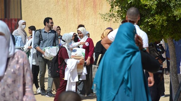 قافلة طبية لجامعة