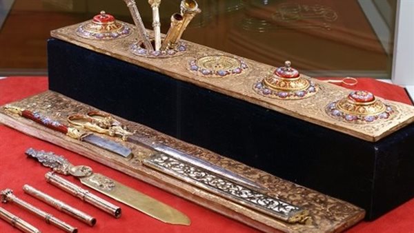 9 قطع داخل صندوق