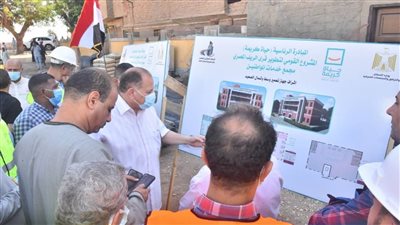 محافظ أسيوط يتابع أعمال إنشاء مجمع الخدمات الحكومية بقرية الواسطى بمركز الفتح 