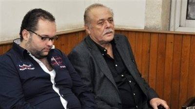 واحشني بشكل غير عادي.. محمد محمود عبد العزيز يستعيد ذكريات الطفولة مع والده | صورة