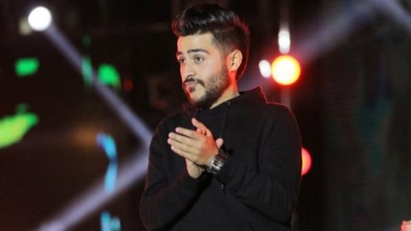 المطرب أحمد كامل