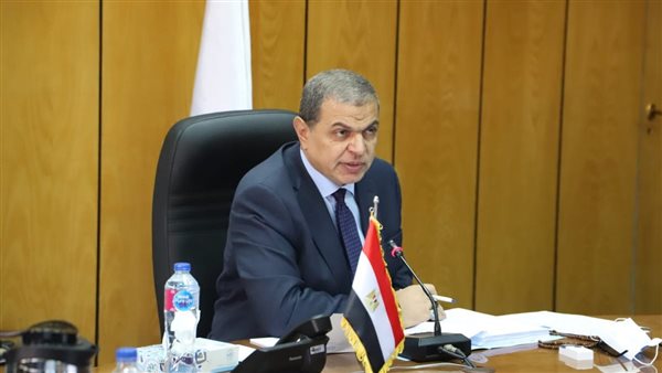 وزير القوى العاملة