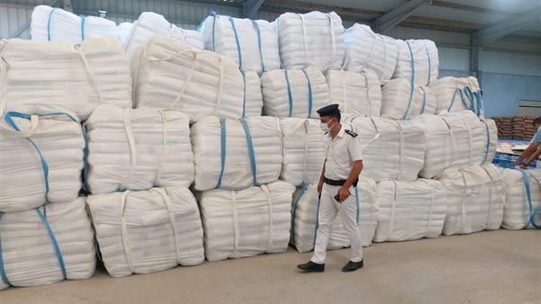 أعلاف غير مرخصة بالبحيرة