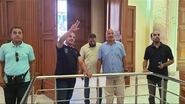 وفد من الآثار يزور