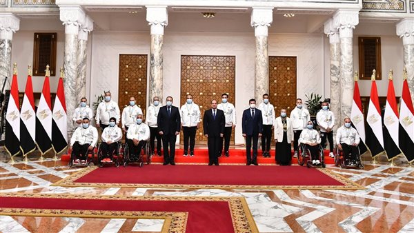 السيسي يكرم أبطال