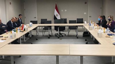 وزير الخارجية يلتقي نظيره اليوناني في نيويورك | صور