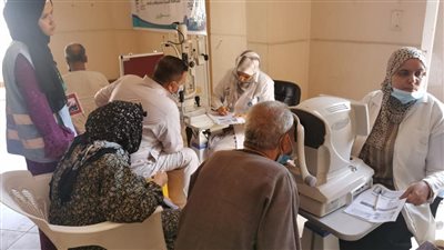 توقيع الكشف الطبي بالمجان على 1685 مواطنًا وتطعيم المواطنين بلقاح فيروس كورونا بدمياط