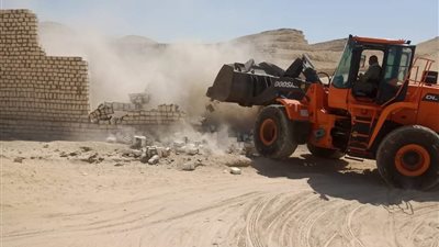 استرداد 230 فدان أراضي أملاك دولة بالواحات البحرية