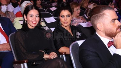 تكريم جومانا مراد ولقاء الخميسي أعضاء لجنة تحكيم مسابقة الأفلام القصيرة بالكاثوليكي | صور