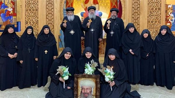 راهبات دير القديسة