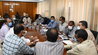 برتوكول تعاون بين المياه والنقل لرد الشيء لأصله عقب تطويره 5 مناطق عشوائية بقنا