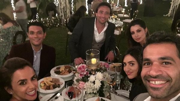 صدقي صخر وأسرة بـ