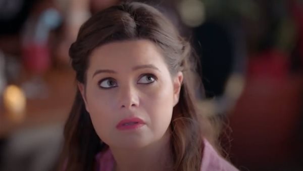 يسرا اللوزي