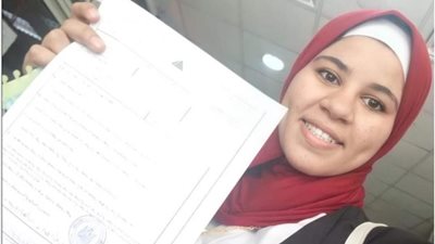 نفسي أحول للقسم العلمي.. طالبة بالصف الثالث الثانوي تحصل على براءة اختراع لعلاج الصدفية 