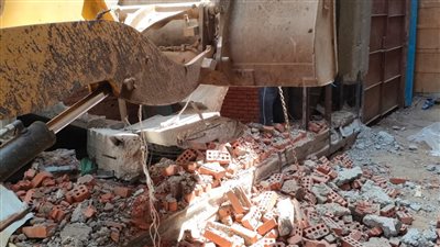 إزالة مخلفات مبنى استشاري لجنة تظلمات المصالحات بالمنوفية