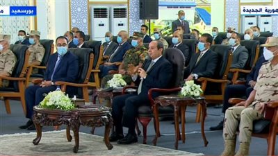 السيسي: البلاد مش بتيجي بالطبطبة.. ومش بسكت على الغلط