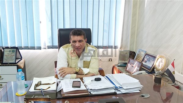 عماد حمدي رئيس نقابة