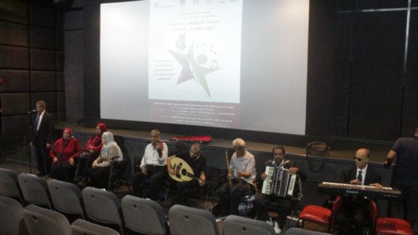 لجنة التحكيم تستمع