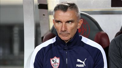 قادما من الإمارات.. كارتيرون يصل القاهرة لقيادة تدريبات الزمالك