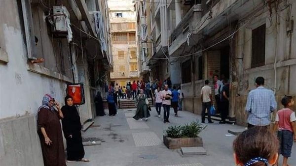 انهيار أجزاء من عقار