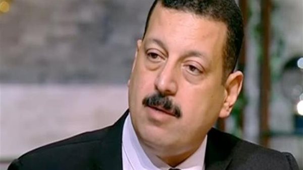  الدكتور أيمن حمزة