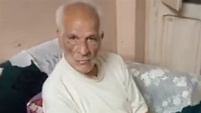 ديلفري صيانة.. عم مسعد أكثر من 50 عامًا على دراجته الهوائية لإصلاح بوتاجازات بالمنازل