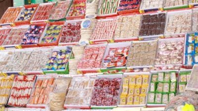 مع اقتراب المولد النبوي.. تعرف على أسعار الحلوى ومعرفة الجيد والفاسد منها