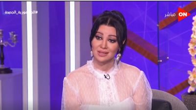 أروى جودة تكشف تعرضها لموقف محرج: جزمتي اتقلعت مني على مسرح عرض أزياء