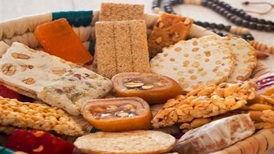 فوائد حلاوة المولد.. السمسمية مصدر جيد للطاقة والملبن يحد من ألم المفاصل