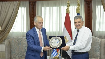 الفريق أسامة ربيع يلتقي السفير اليوناني لـ بحث سبل التعاون المشترك