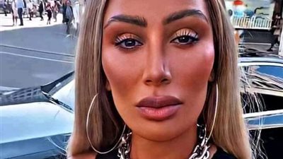 5 صور لـ مايا دياب تعرضها للهجوم بسبب تغير ملامح وجهها