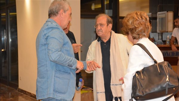 لحظة وصول دريد لحام