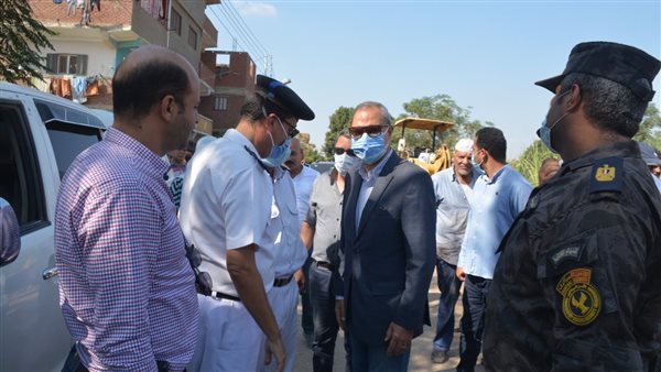 محافظ القليوبية اثناء