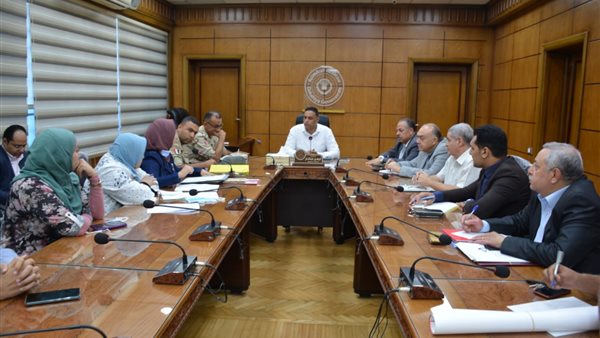 اجتماع المحافظ