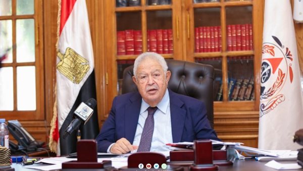 رجائي عطية، نقيب