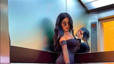 هيفاء وهبي في جلسة تصوير جديدة من الأسانسير