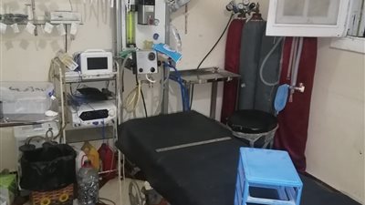 غلق وتشميع عيادة دون ترخيص في البحيرة